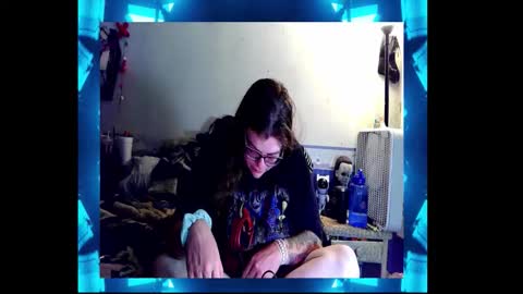 Toxiclove1311 online show from 10.13.25