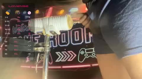 Snapshot of toysformycock chatting on 11.11.25 ToysForMyCock online show from 11.11.25