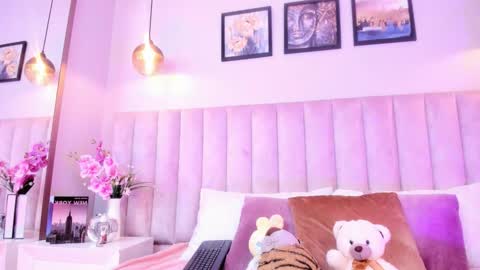 Tracy  online show from 02.23.26