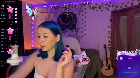 Snapshot of traharaaa chatting on 01.05.25 Ariana and Erik online show from 01.05.25