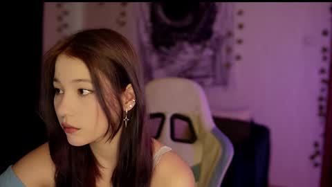 Snapshot of traharaaa chatting on 09.10.25 Ariana and Erik online show from 09.10.25