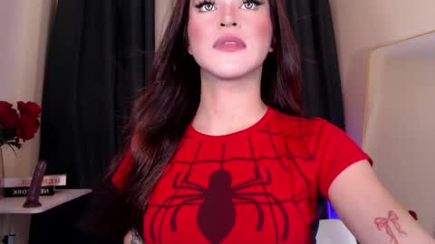 Snapshot of transgoddessselena chatting on 05.06.26 Selena the real cummer online show from 05.06.26