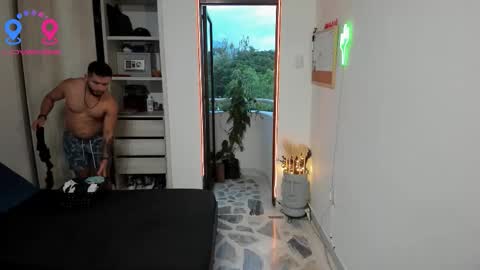 Snapshot of travis_bakerr chatting on 09.20.25 travis bakerr online show from 09.20.25