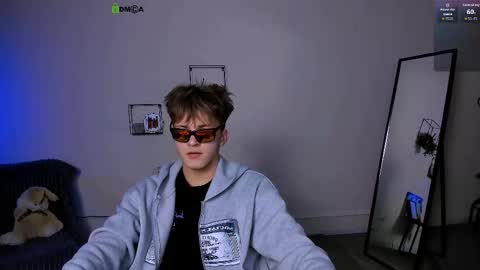 Travis online show from 09.15.25