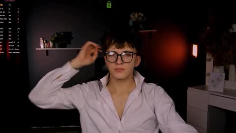 Travis online show from 10.07.25