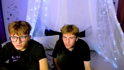 Travis online show from 10.19.25