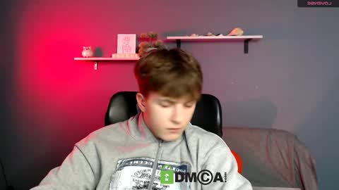 Travis online show from 11.28.25