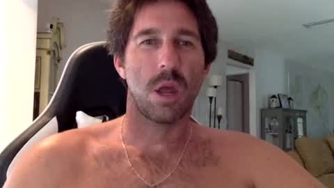 TravisKenn online show from 09.15.25