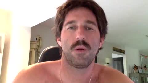 TravisKenn online show from 09.29.25