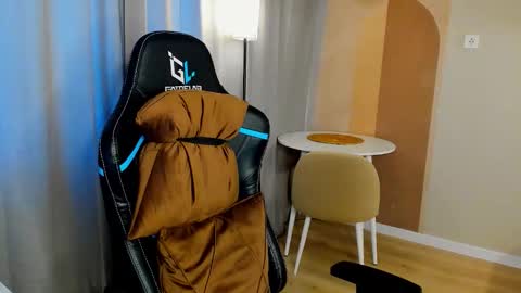 travisrivas online show from 03.07.26