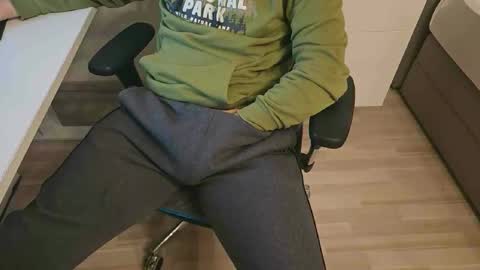 Snapshot of tree1989 chatting on 01.05.25 tree1989 online show from 01.05.25