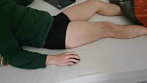 Snapshot of tree1989 chatting on 01.12.25 tree1989 online show from 01.12.25