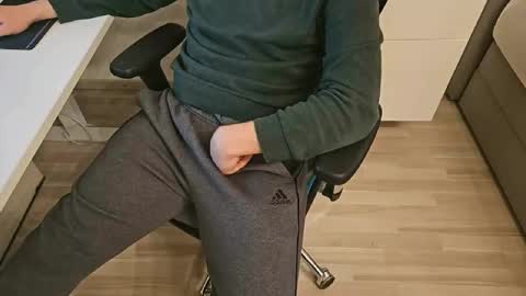 Snapshot of tree1989 chatting on 02.03.25 tree1989 online show from 02.03.25