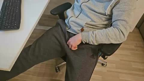 Snapshot of tree1989 chatting on 03.03.25 tree1989 online show from 03.03.25