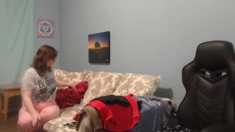 TreeJeanne online show from 01.04.25