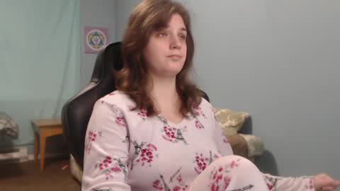 TreeJeanne online show from 02.05.25