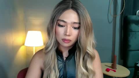 trexie_fucks15 online show from 11.05.25