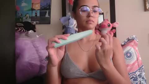 triana_bell online show from 04.13.26