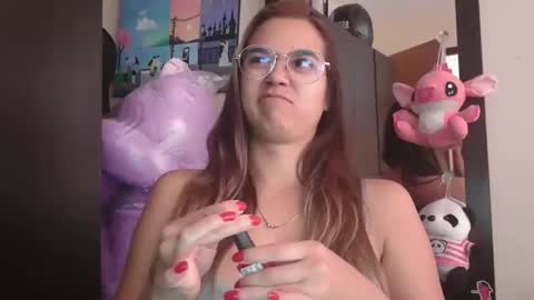Snapshot of triana_bell chatting on 04.26.26 triana_bell online show from 04.26.26