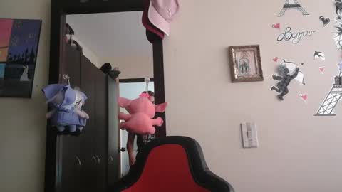 Snapshot of triana_bell chatting on 05.07.26 triana_bell online show from 05.07.26