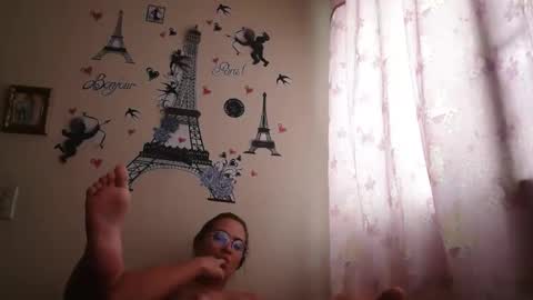 Snapshot of triana_bell chatting on 05.12.26 triana_bell online show from 05.12.26