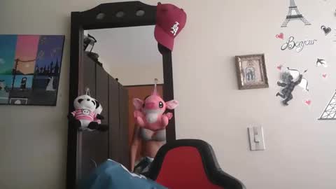 Snapshot of triana_bell chatting on 05.25.26 triana_bell online show from 05.25.26