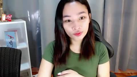 Snapshot of tricia_slut chatting on 05.03.26 tricia_slut online show from 05.03.26