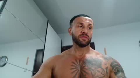 Snapshot of tridentmuscles chatting on 05.02.26 tridentmuscles online show from 05.02.26