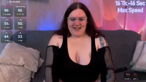 Snapshot of trinititi chatting on 07.17.26 Tina online show from 07.17.26