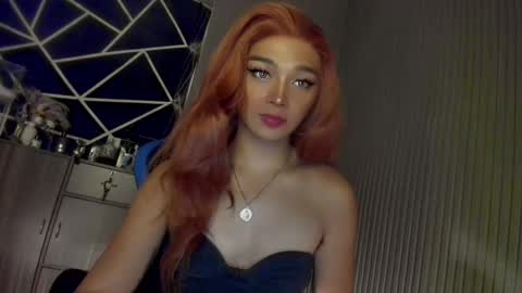 Snapshot of trinityfucksyou chatting on 12.23.24 Ms Ella online show from 12.23.24