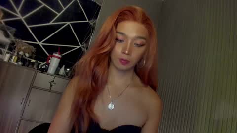 Snapshot of trinityfucksyou chatting on 01.06.25 Ms Ella online show from 01.06.25