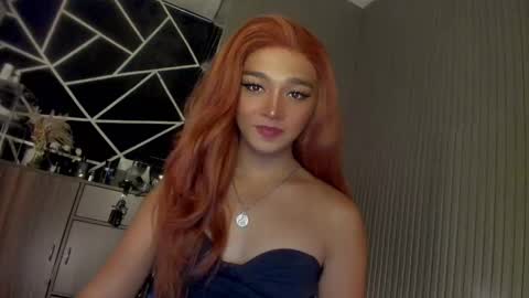 Snapshot of trinityfucksyou chatting on 01.14.25 Ms Ella online show from 01.14.25