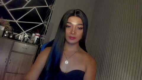 Snapshot of trinityfucksyou chatting on 02.23.25 Ms Ella online show from 02.23.25