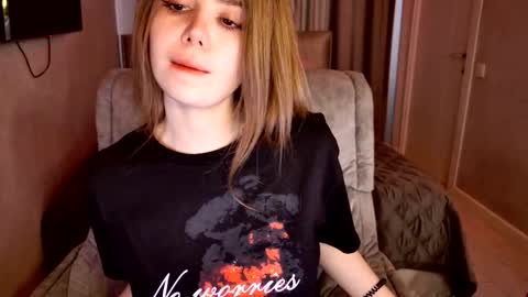 Snapshot of tripleprinces chatting on 09.28.25 tripleprinces online show from 09.28.25