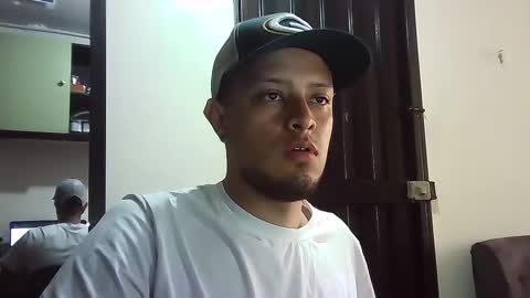 Snapshot of tripode2017 chatting on 02.04.25 tripode2017 online show from 02.04.25