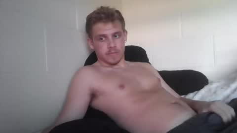 Snapshot of tripp_redmoore chatting on 05.07.26 Tripp Redmoore online show from 05.07.26
