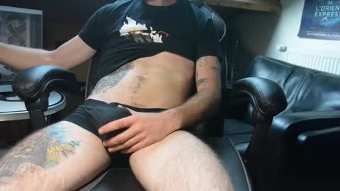 Snapshot of tripstocum chatting on 09.28.25 FluideAmer online show from 09.28.25