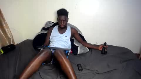 Trisboo5 online show from 02.22.25