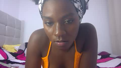 trishaelliee online show from 04.29.26