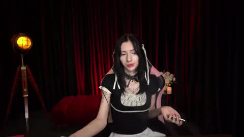 Snapshot of trix_void chatting on 10.15.25 trix_void online show from 10.15.25