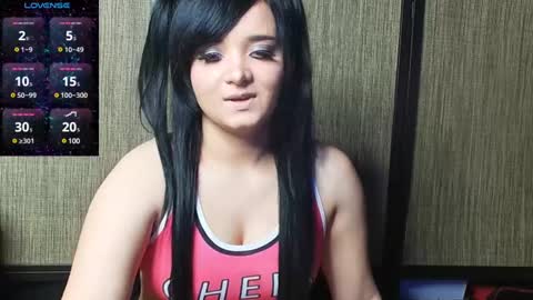 Snapshot of trixiedoescamcam chatting on 01.15.25 trixiedoescamcam online show from 01.15.25