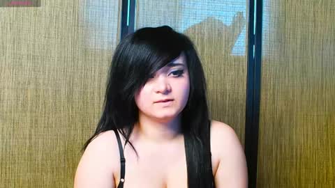 Snapshot of trixiedoescamcam chatting on 02.26.25 trixiedoescamcam online show from 02.26.25