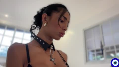 Snapshot of trixieemerald chatting on 05.27.26 trixieemerald online show from 05.27.26