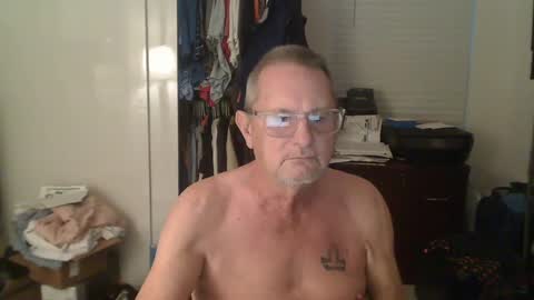 Snapshot of troffer1020 chatting on 01.13.25 Troffer online show from 01.13.25
