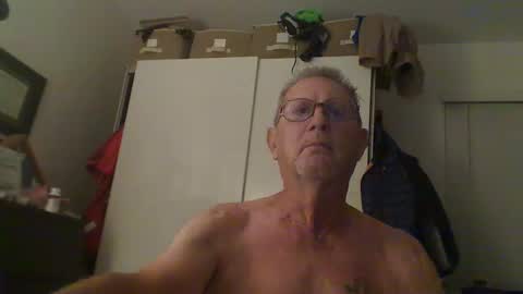 Snapshot of troffer1020 chatting on 10.21.25 Troffer online show from 10.21.25