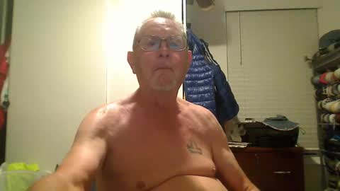 Snapshot of troffer1020 chatting on 11.14.25 Troffer online show from 11.14.25