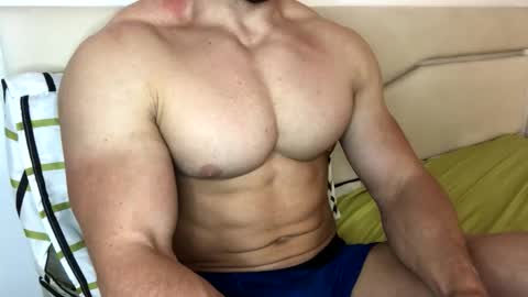 Troncq online show from 11.04.25