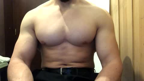 Troncq online show from 04.08.26