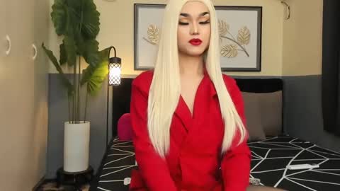 Saskia online show from 03.06.25