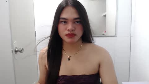 Snapshot of ts_lovelicious chatting on 10.13.25 ts_lovelicious online show from 10.13.25